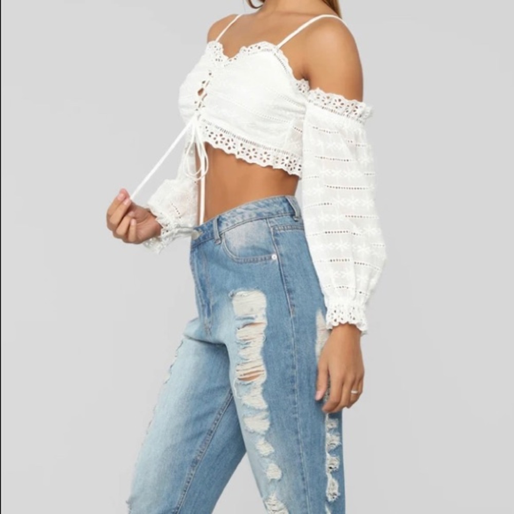 White Top - Picture 2 of 5